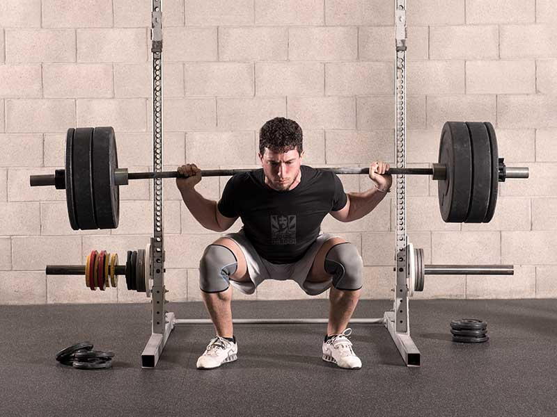 Machines, Free Weights or Body Weight – Which is Best For Strength ?